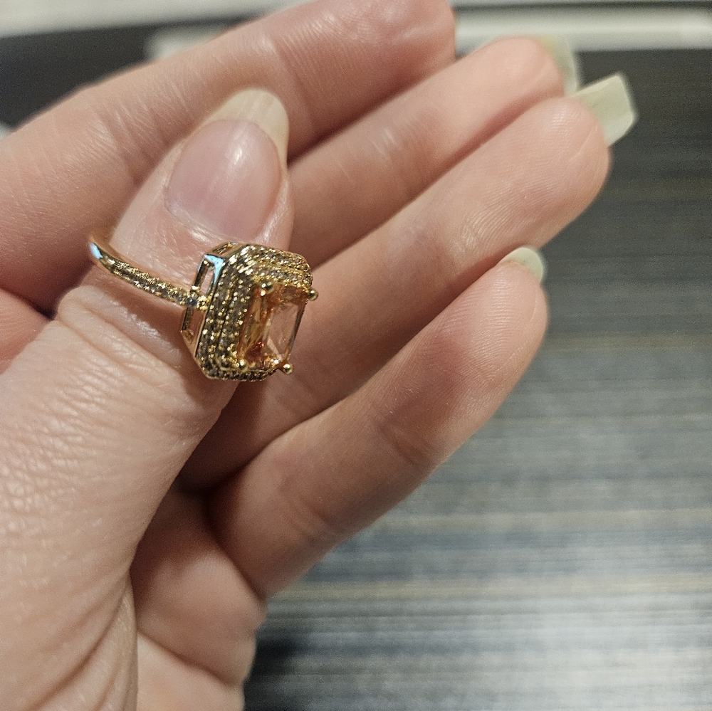 Gold and Morganite Cocktail Ring Size 7 - Picture 4 of 6
